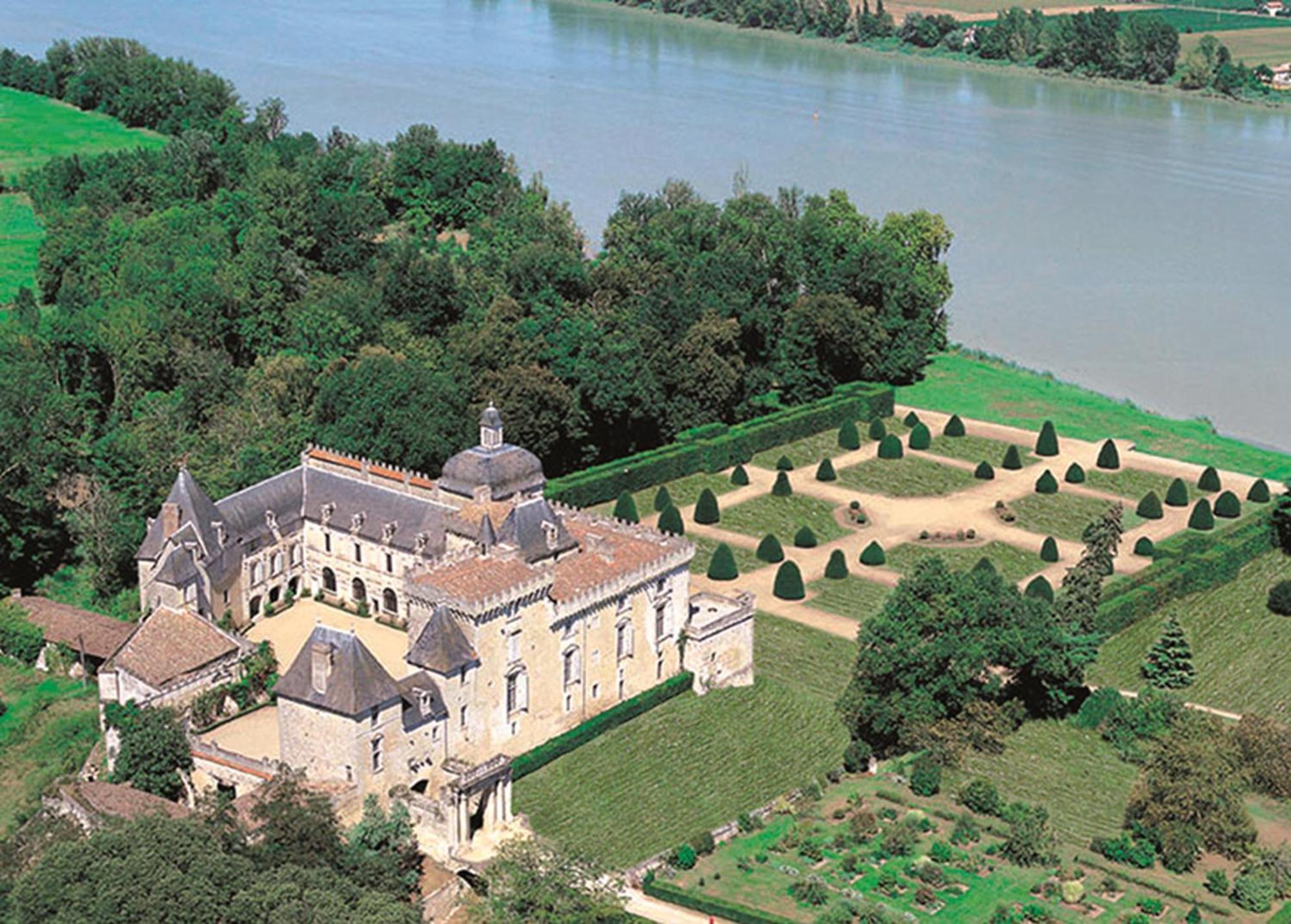 Meuble De Tourisme Classe 3 Etoiles Le Ptit Coin De Soleil - Saint Ciers D'Abzac エクステリア 写真